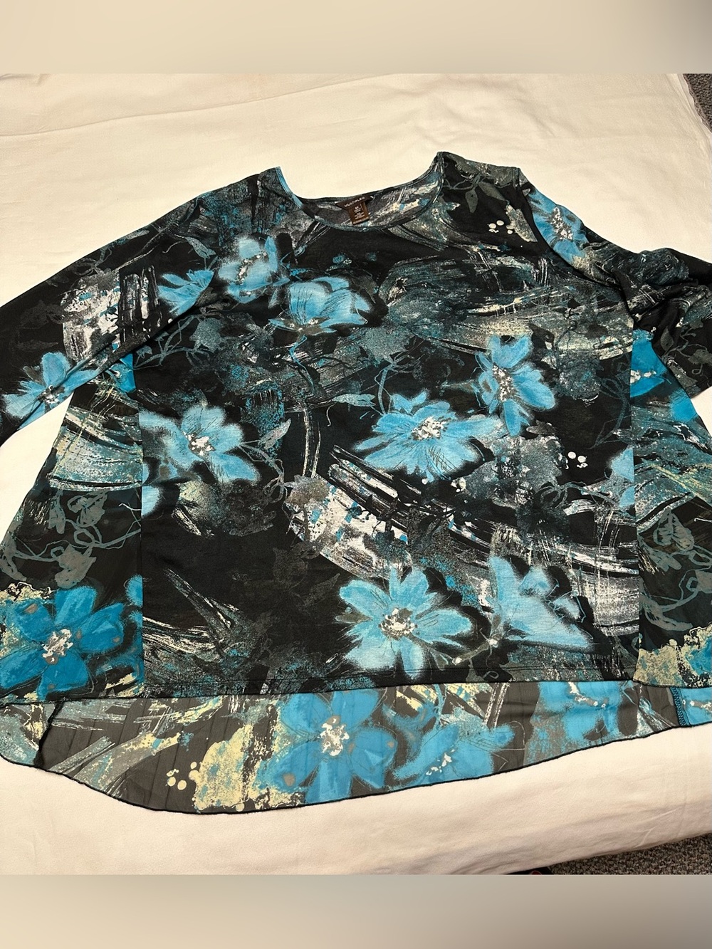 Multiples Floral 3/4 Sleeve Top with Blue Print